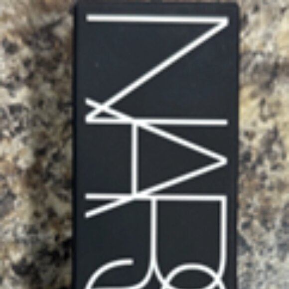 NARS Afterglow Liquid Blush - Picture 2 of 8